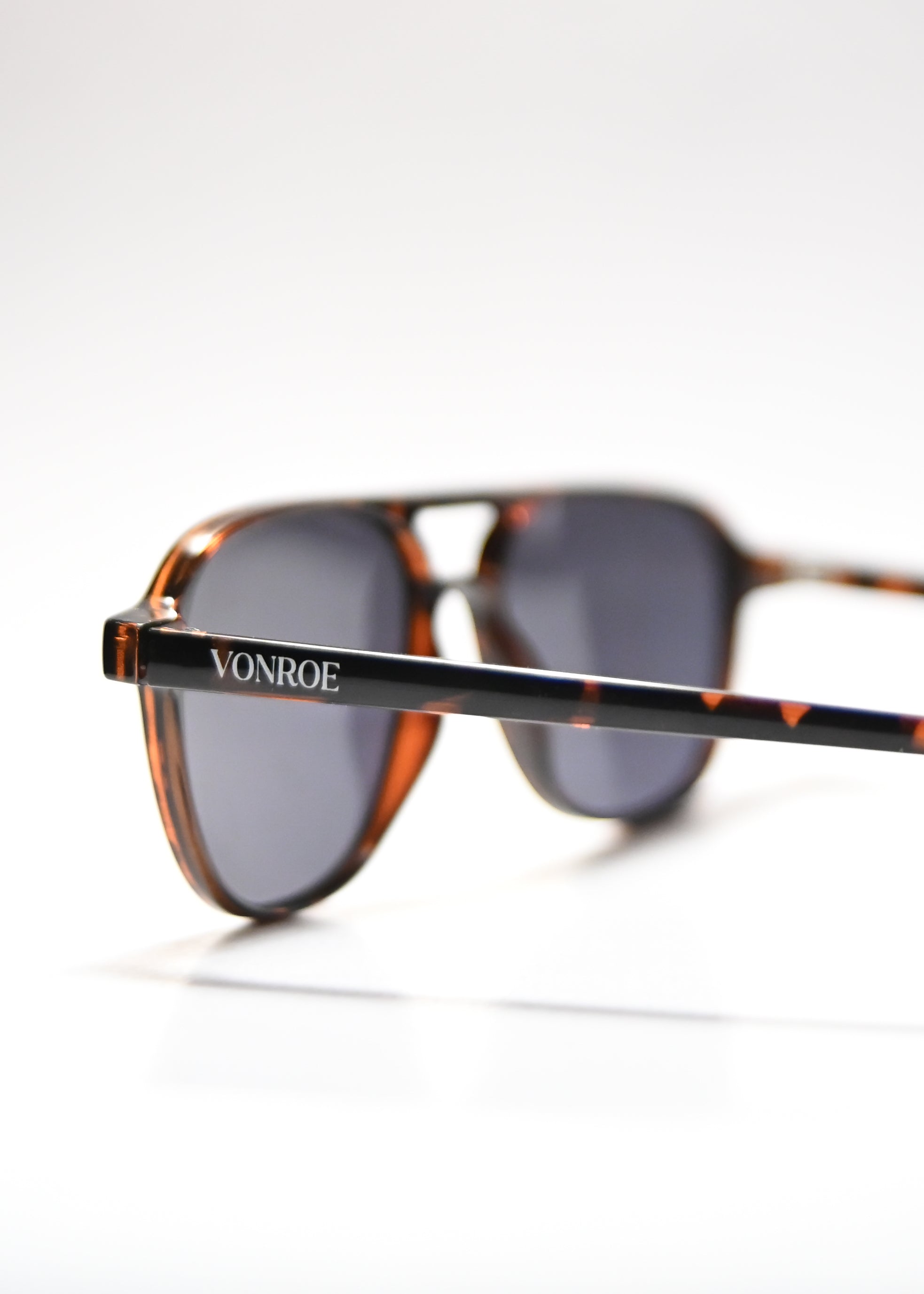 Auris Tortoise Sunglasses 01